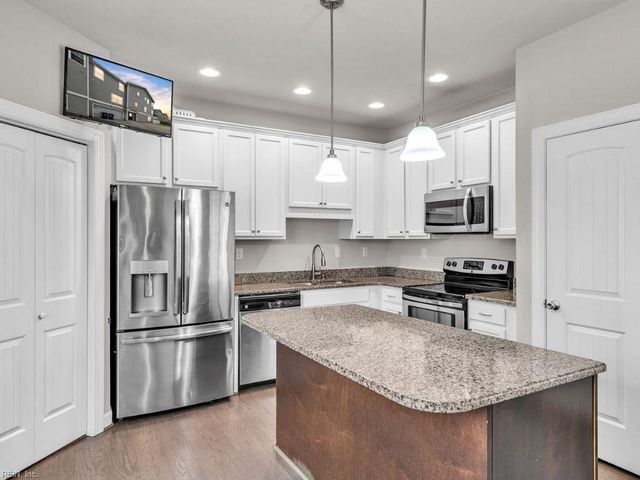 924 13th ST, Virginia Beach, VA 23451