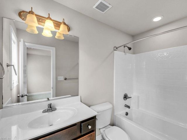 924 13th ST, Virginia Beach, VA 23451