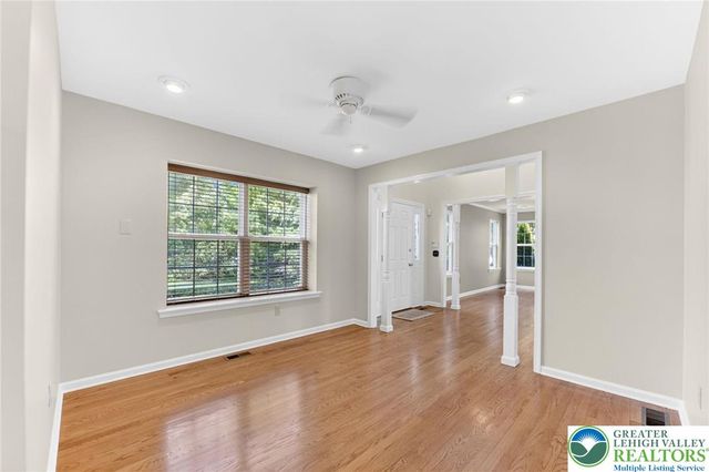 224 Park Ridge Drive, Forks Twp, PA 18040