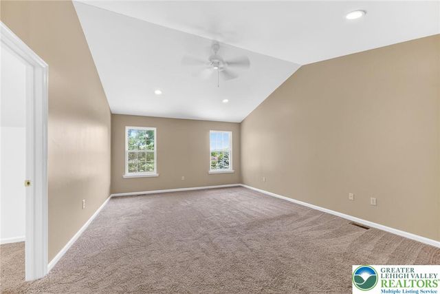 224 Park Ridge Drive, Forks Twp, PA 18040