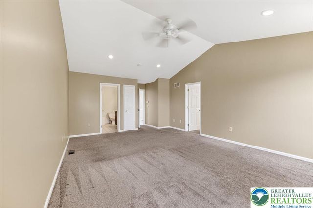 224 Park Ridge Drive, Forks Twp, PA 18040