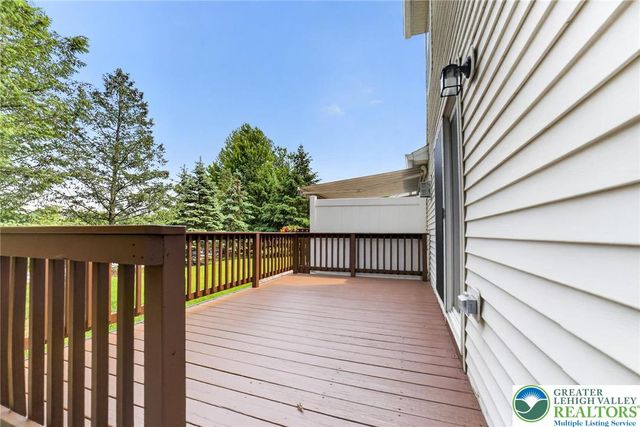 224 Park Ridge Drive, Forks Twp, PA 18040