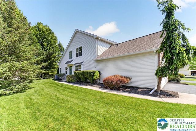 224 Park Ridge Drive, Forks Twp, PA 18040