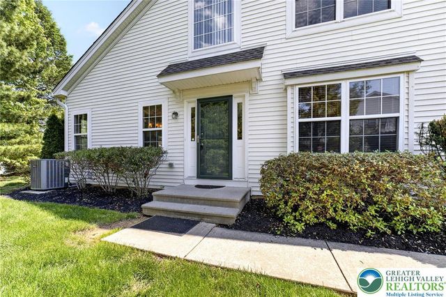 224 Park Ridge Drive, Forks Twp, PA 18040