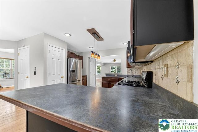 224 Park Ridge Drive, Forks Twp, PA 18040
