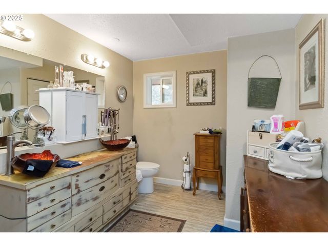 17833 Ne 209TH St, Battle Ground, WA 98604