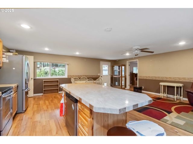 17833 Ne 209TH St, Battle Ground, WA 98604