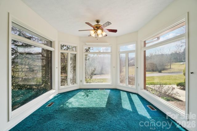 39 Beaumont Drive, Hendersonville, NC 28739