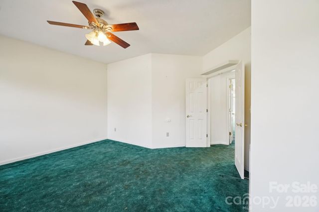 39 Beaumont Drive, Hendersonville, NC 28739