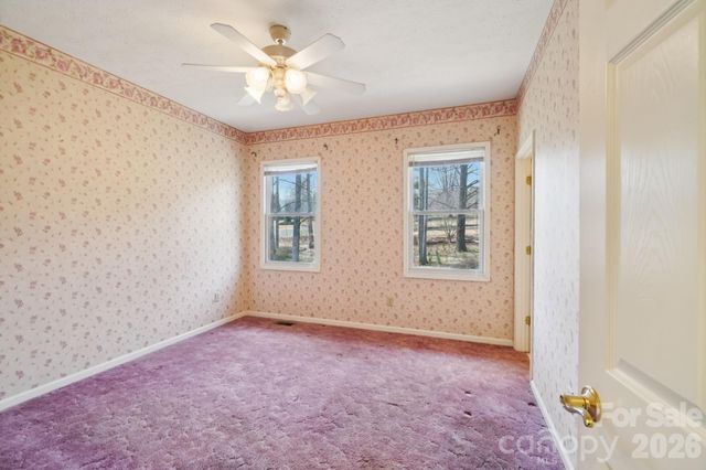 39 Beaumont Drive, Hendersonville, NC 28739