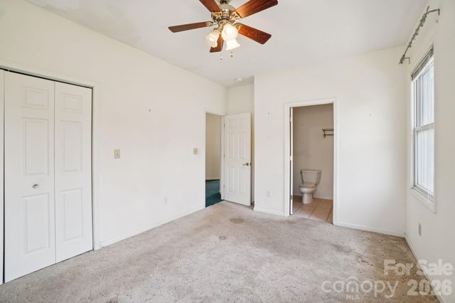 39 Beaumont Drive, Hendersonville, NC 28739