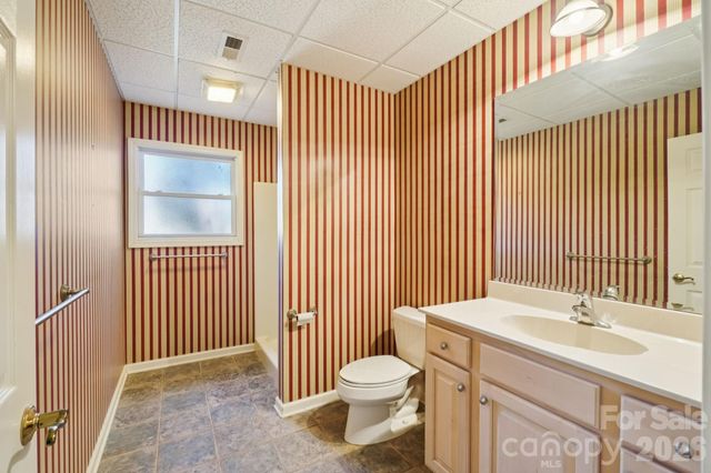 39 Beaumont Drive, Hendersonville, NC 28739