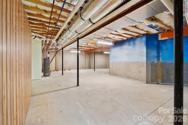 39 Beaumont Drive, Hendersonville, NC 28739