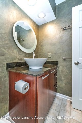 1510 Sand Point Drive, Lansing, MI 48917