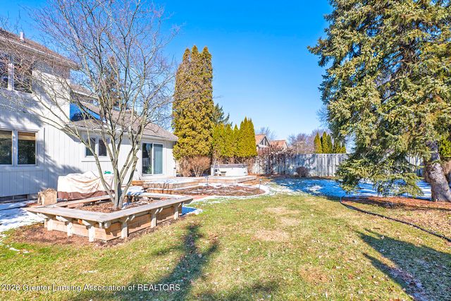 1510 Sand Point Drive, Lansing, MI 48917