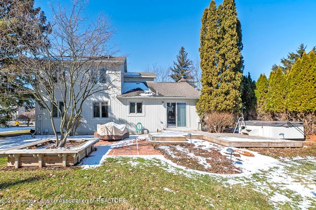 1510 Sand Point Drive, Lansing, MI 48917