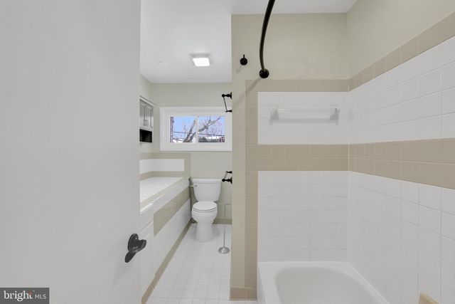 6718 OLD CHESTERBROOK RD, Mclean, VA 22101