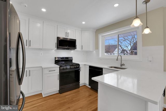 6718 OLD CHESTERBROOK RD, Mclean, VA 22101