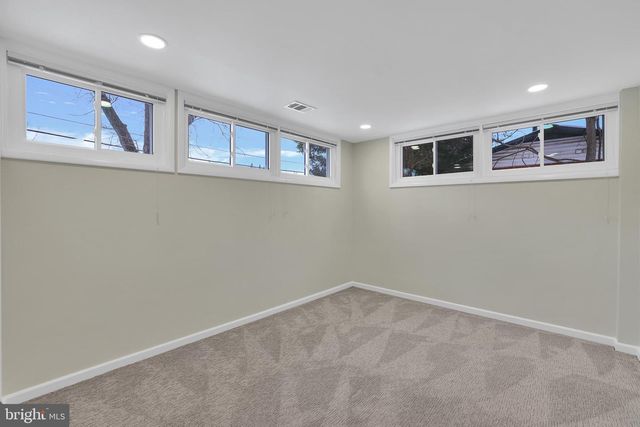 6718 OLD CHESTERBROOK RD, Mclean, VA 22101