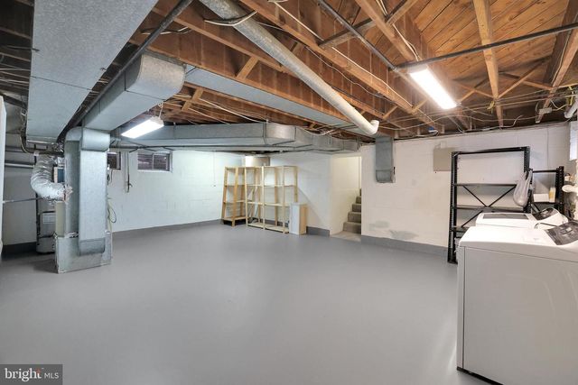 6718 OLD CHESTERBROOK RD, Mclean, VA 22101