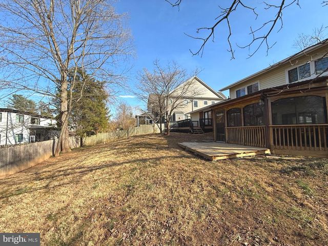 6718 OLD CHESTERBROOK RD, Mclean, VA 22101