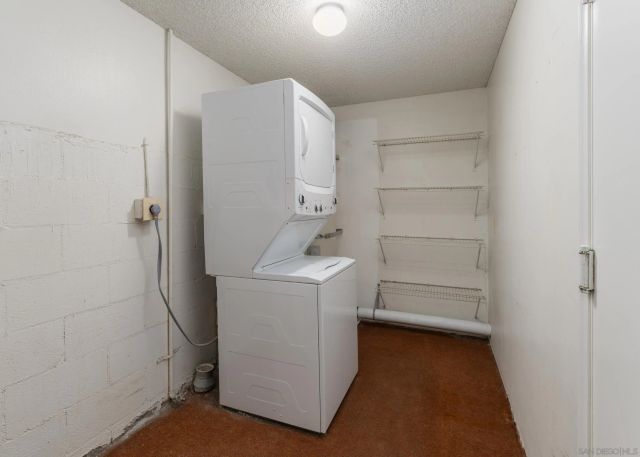 5715 Baltimore 39, La Mesa, CA 91942