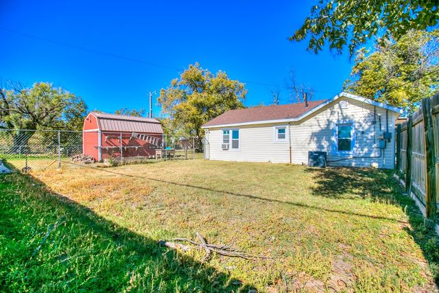 421 N Archer St, San Angelo, TX 76903