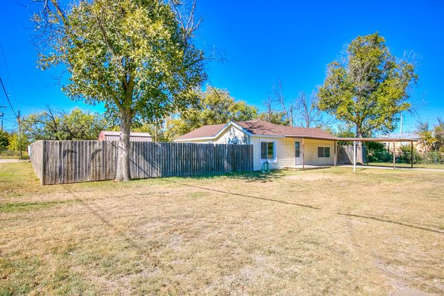 421 N Archer St, San Angelo, TX 76903