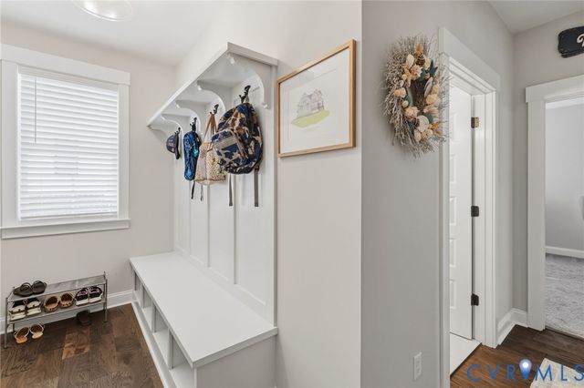 4666 Lake Summer Loop, Moseley, VA 23120