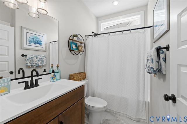 4666 Lake Summer Loop, Moseley, VA 23120