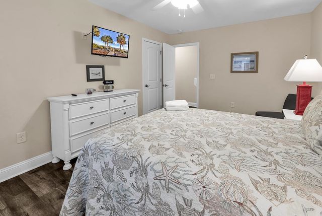 117-B 16th Ave. S, Myrtle Beach, SC 29575