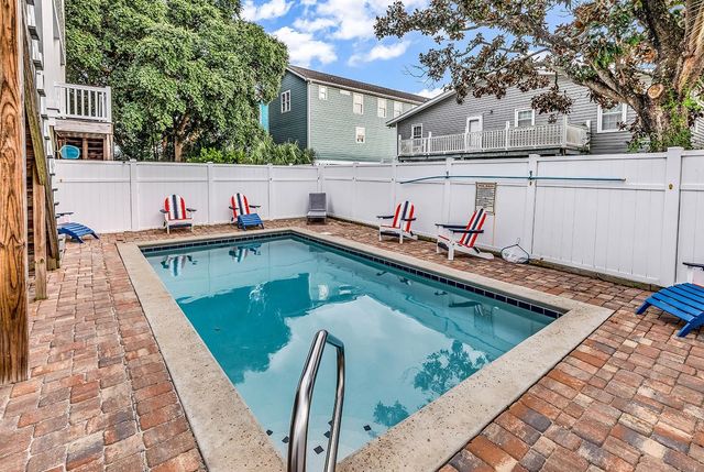 117-B 16th Ave. S, Myrtle Beach, SC 29575