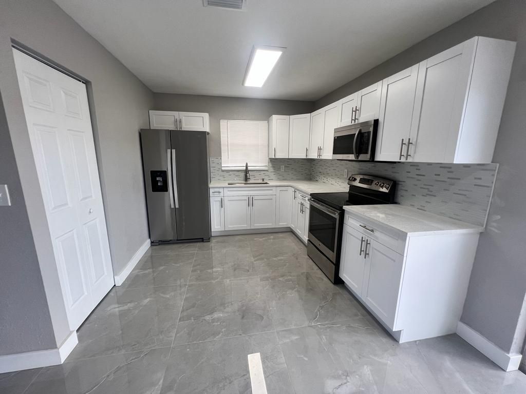 151 NE 17th Avenue, Boynton Beach, FL 33435