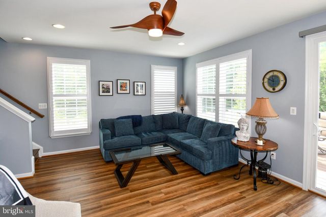 8193 MAUDE LN, Manassas, VA 20110