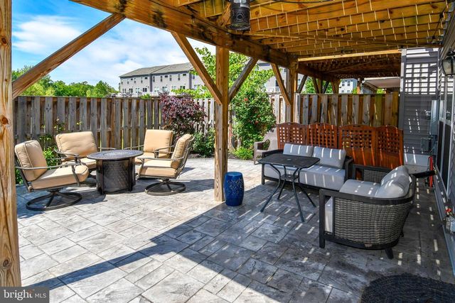 8193 MAUDE LN, Manassas, VA 20110