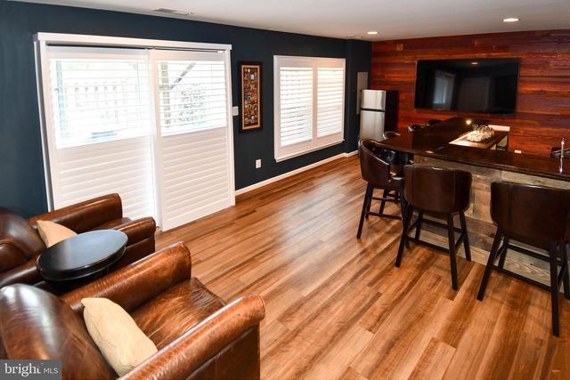 8193 MAUDE LN, Manassas, VA 20110