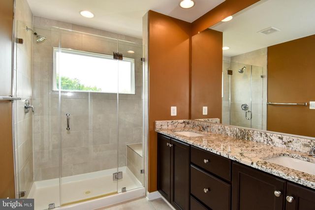 8193 MAUDE LN, Manassas, VA 20110