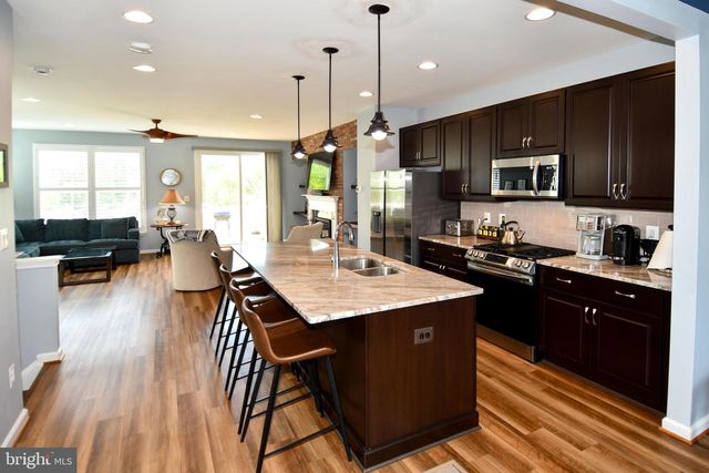 8193 MAUDE LN, Manassas, VA 20110