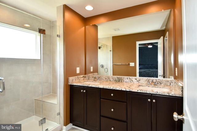 8193 MAUDE LN, Manassas, VA 20110