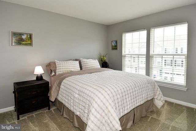 8193 MAUDE LN, Manassas, VA 20110