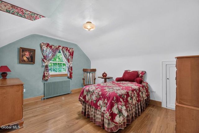 12 Mellon Avenue, Brunswick, NY 12180
