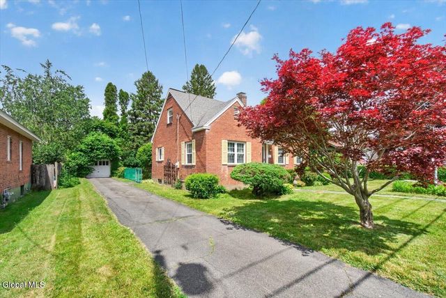 12 Mellon Avenue, Brunswick, NY 12180