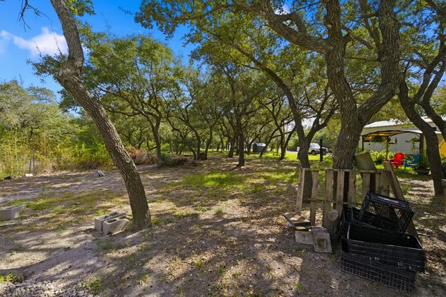 1003 Rowe St, Rockport, TX 78382