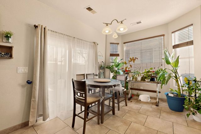 5925 Las Cadenas Road NW, Albuquerque, NM 87120