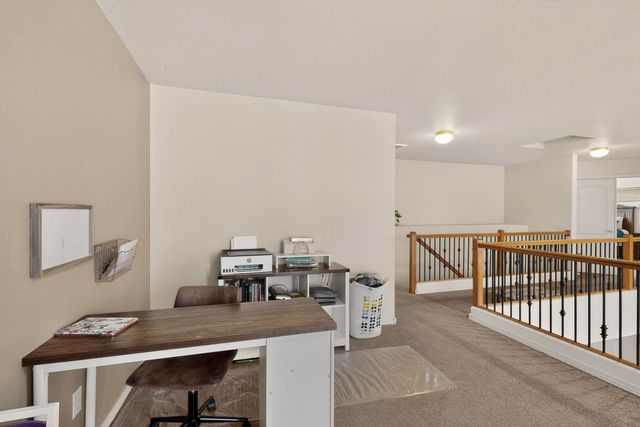 5925 Las Cadenas Road NW, Albuquerque, NM 87120