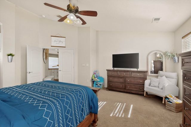 5925 Las Cadenas Road NW, Albuquerque, NM 87120