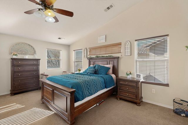 5925 Las Cadenas Road NW, Albuquerque, NM 87120