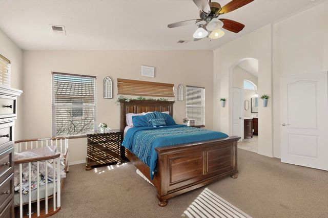 5925 Las Cadenas Road NW, Albuquerque, NM 87120