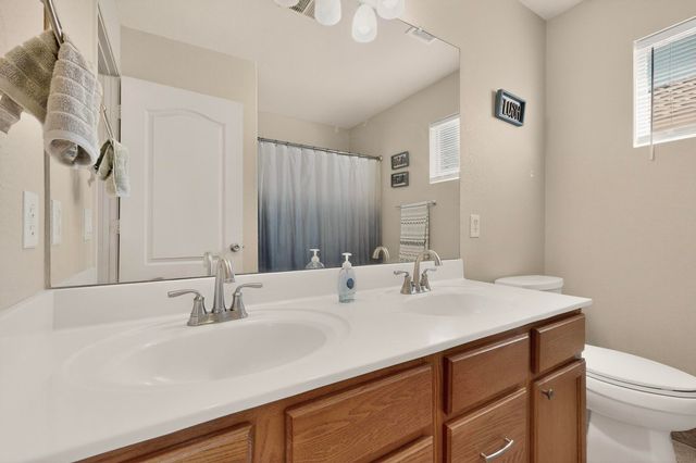 5925 Las Cadenas Road NW, Albuquerque, NM 87120