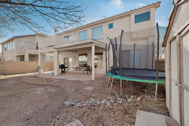 5925 Las Cadenas Road NW, Albuquerque, NM 87120